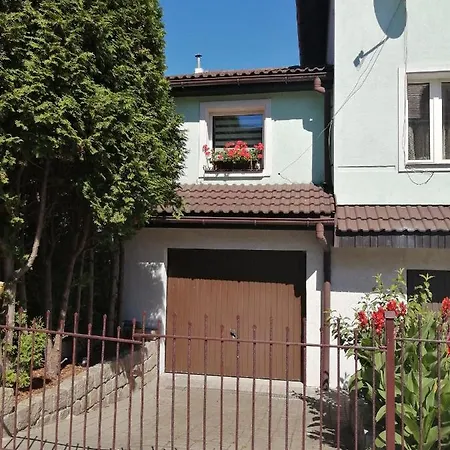 Familijny Apartament Z Garazem Legnica Exterior photo