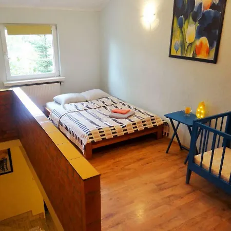 Familijny Apartament Z Garazem Legnica Exterior photo